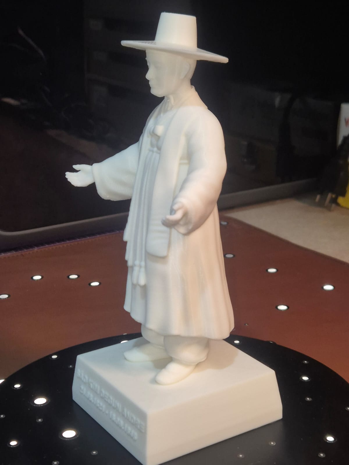 Projeto Kim — etapa e detalhes da miniatura personalizada